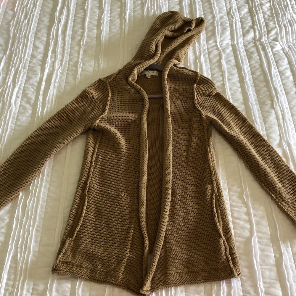 Cotton Beige hoodie with pockets